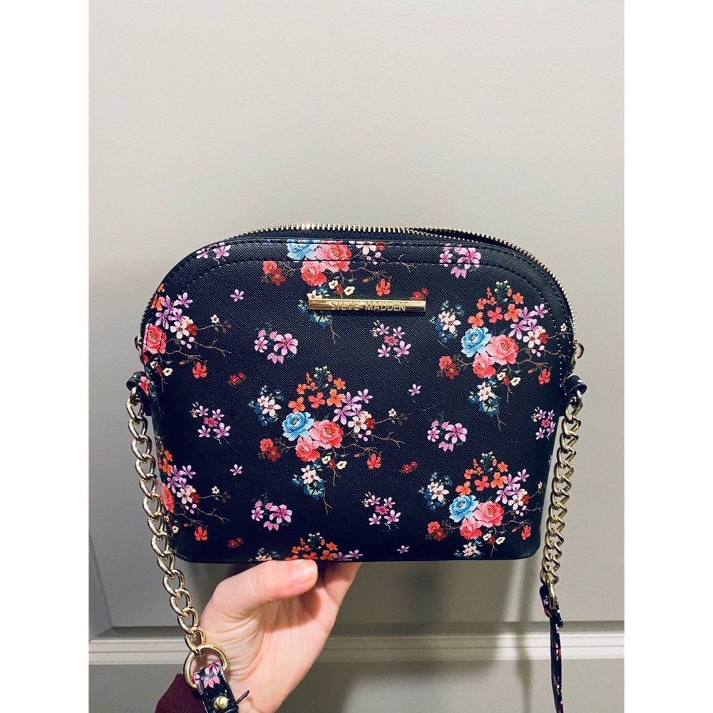 Steve Madden floral crossbody